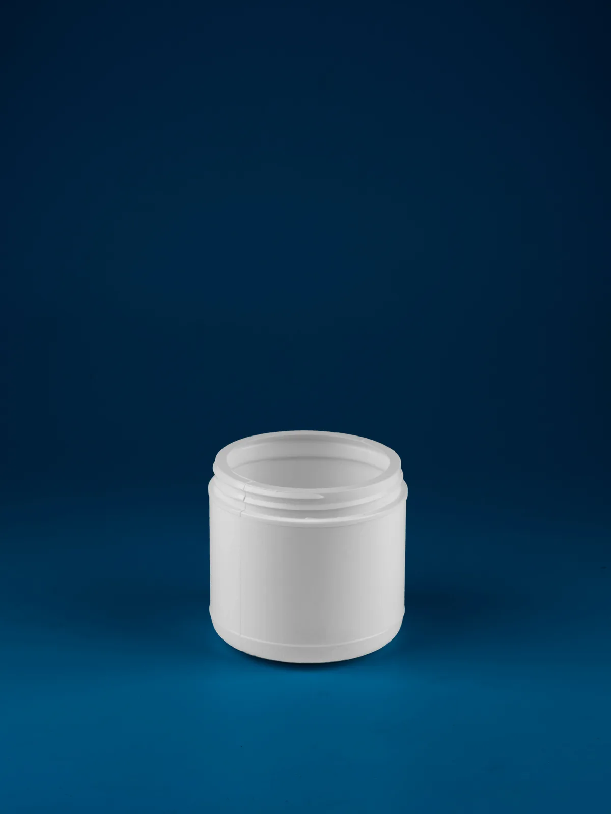 J100 plastic container