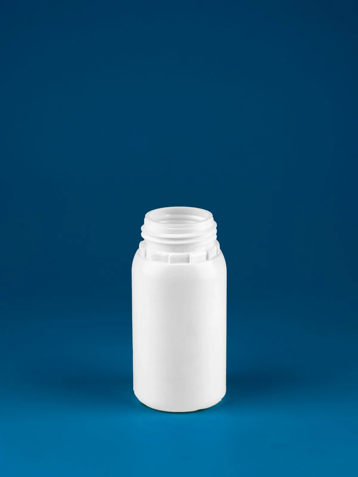 RT250 plastic container